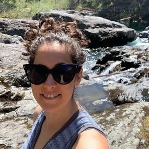 Meet your Posher, Laura